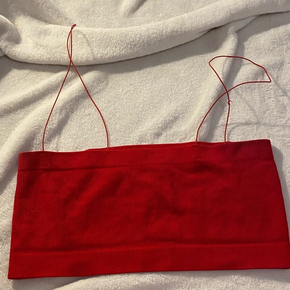 Red crop top - Picture 3 of 3